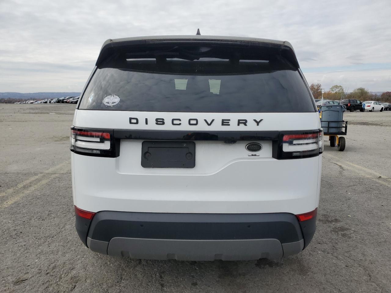 Land Rover Discovery Se Image 7