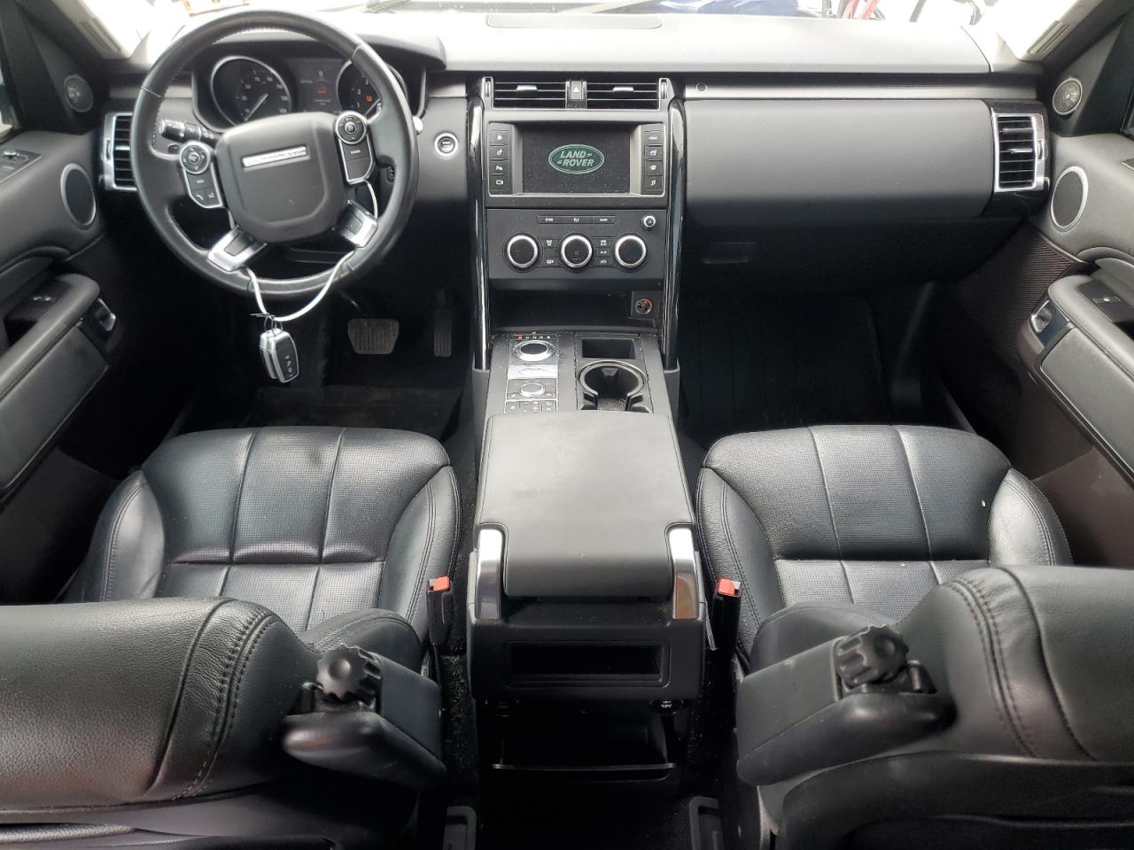 Land Rover Discovery Se Image 11
