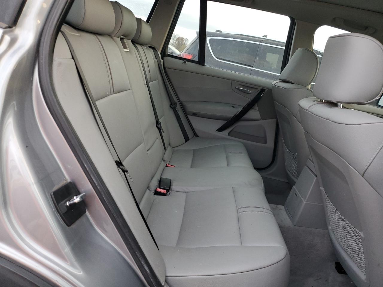 BMW X Series 3.0si Image 4