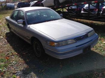  Salvage Ford Crown Vic