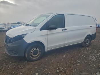  Salvage Mercedes-Benz Metris
