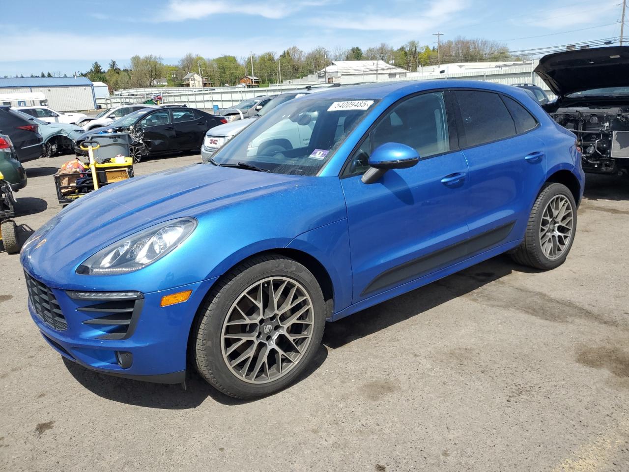 Porsche Macan S Image 1