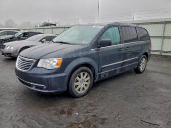  Salvage Chrysler Minivan