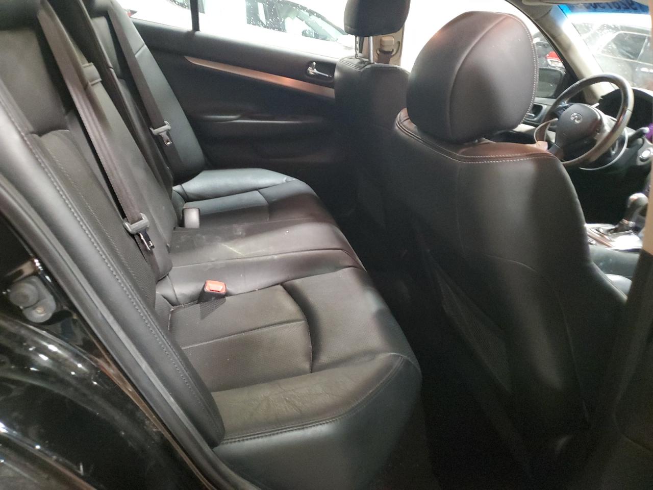 INFINITI G37 Image 9