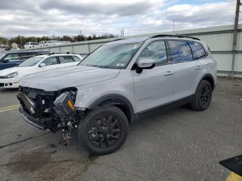  Salvage Kia Telluride
