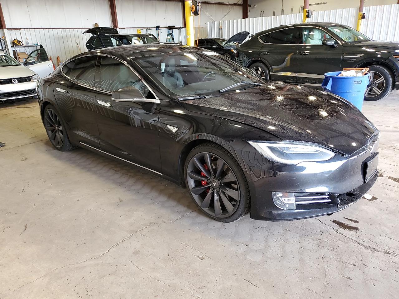 Tesla Model S Image 8