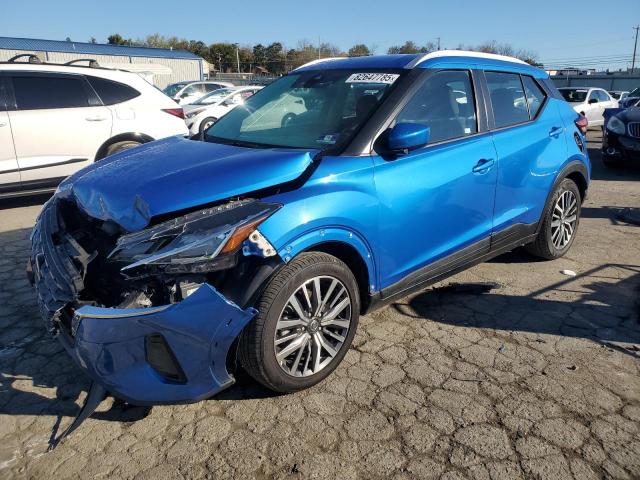  Salvage Nissan Kicks