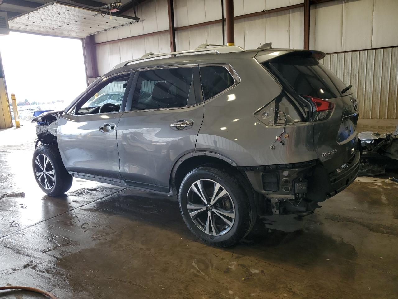 Nissan Rogue S Image 2