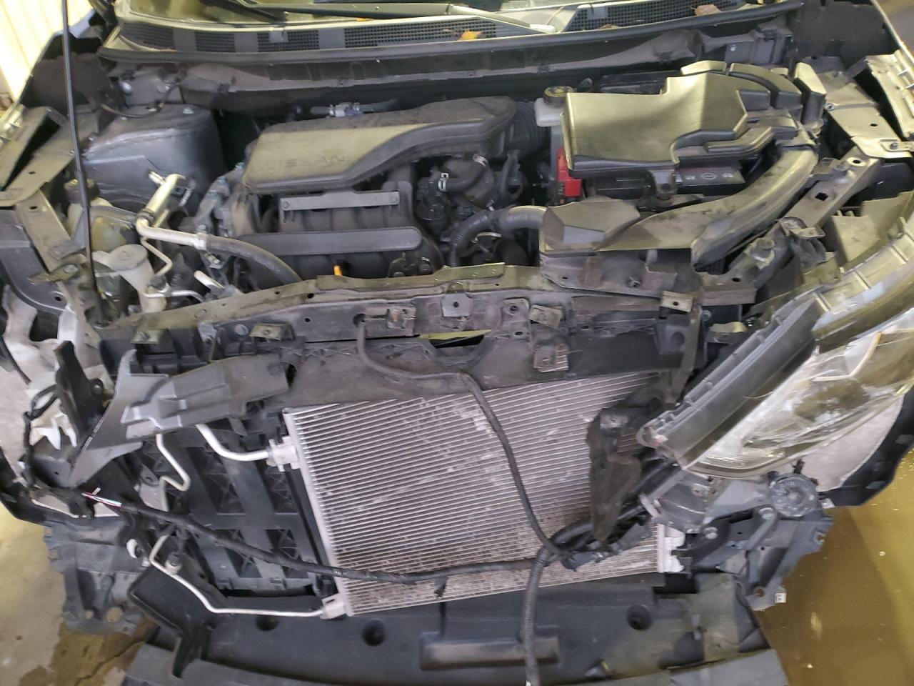 Nissan Rogue S Image 13