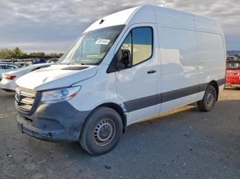  Salvage Mercedes-Benz Sprinter
