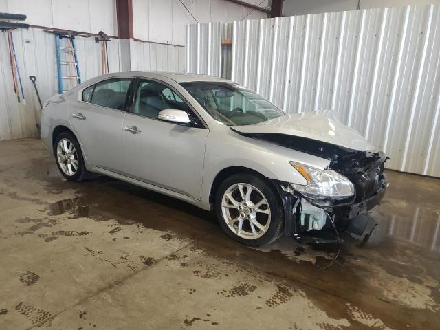 Nissan Maxima S Image 4