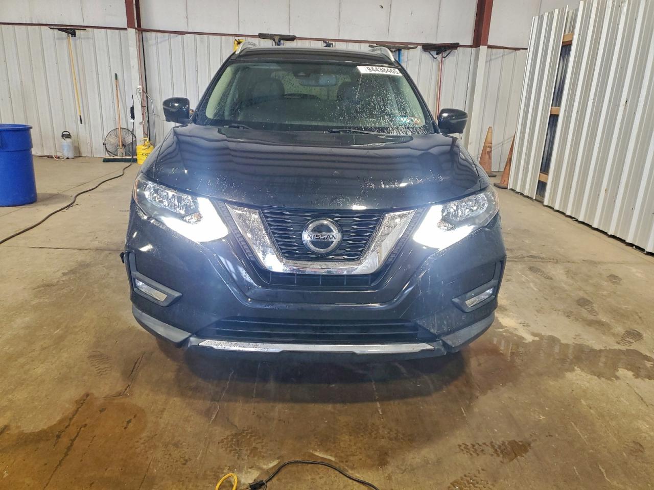 Nissan Rogue S Image 3