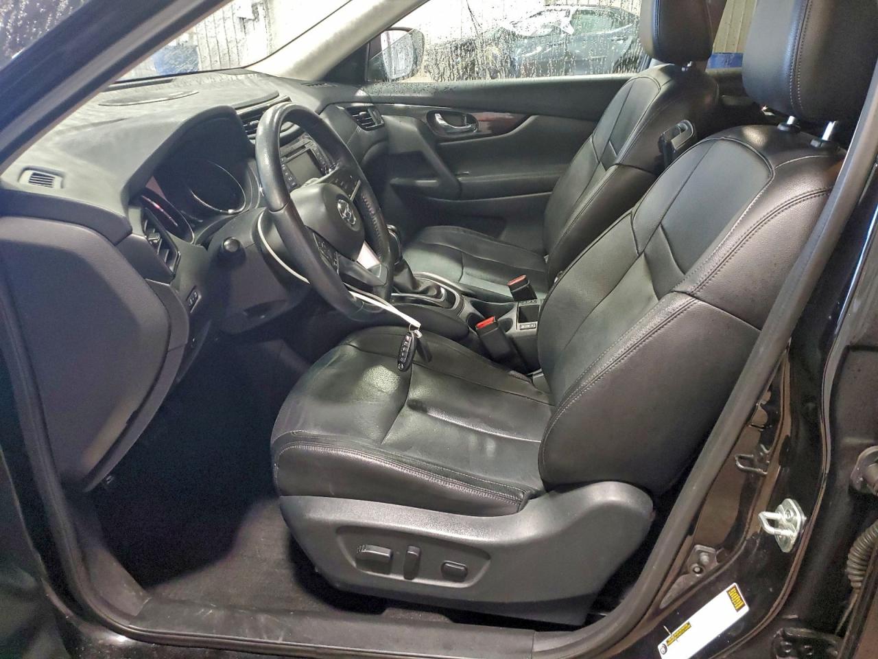 Nissan Rogue S Image 8