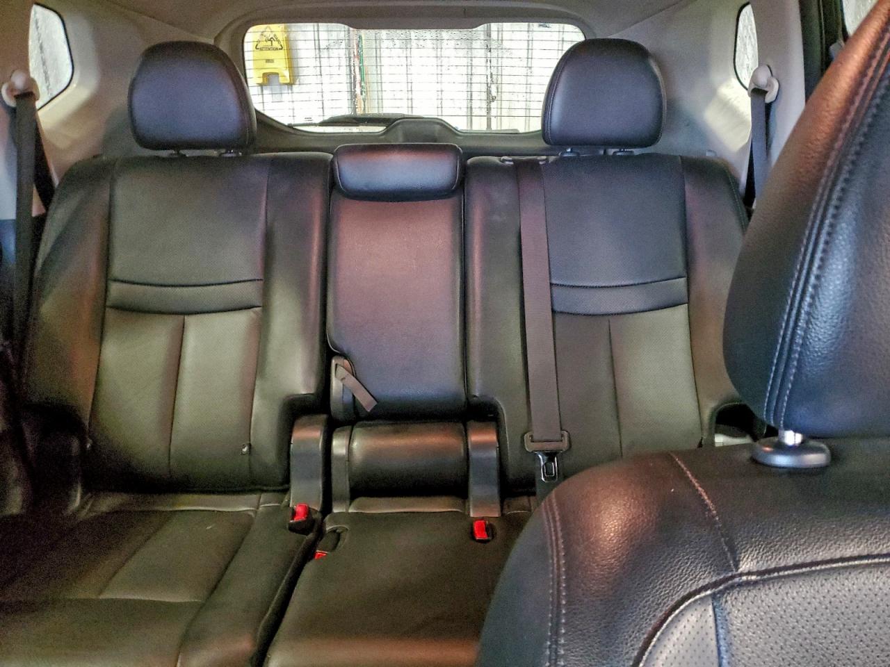 Nissan Rogue S Image 11