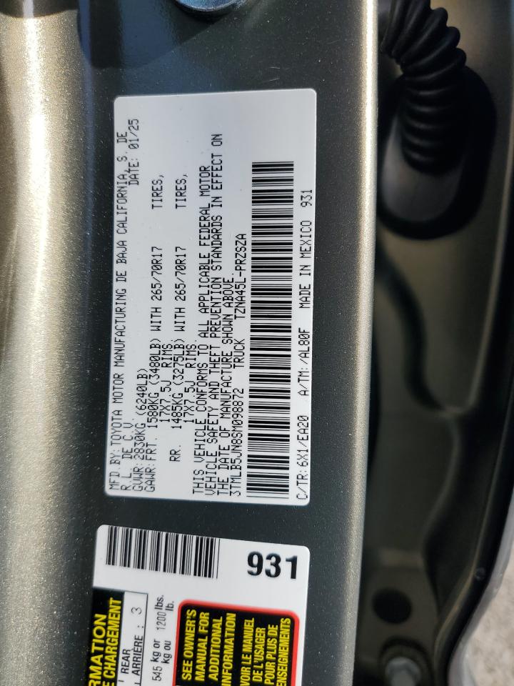 Toyota Tacoma Double Cab Image 12