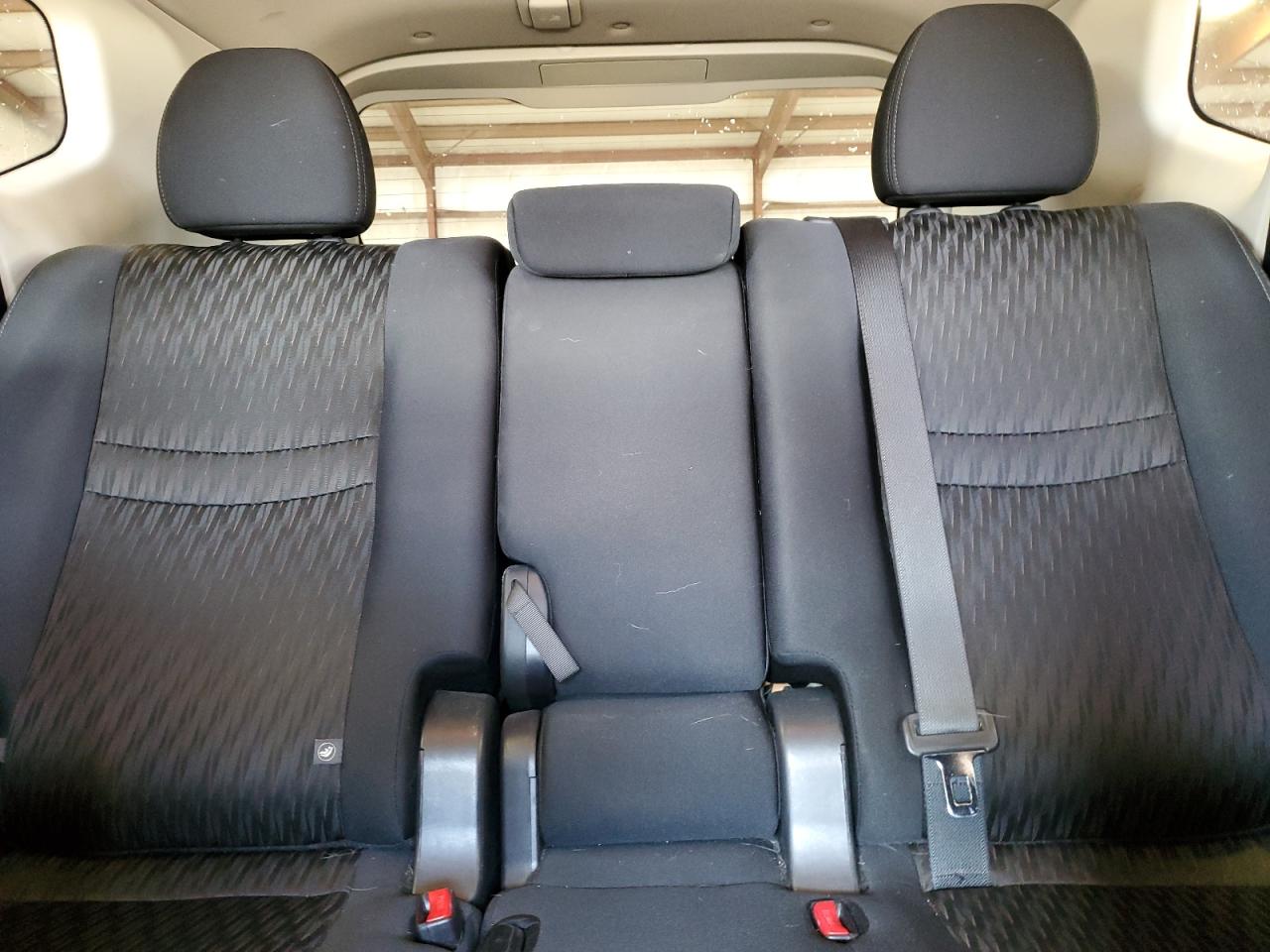 Nissan Rogue S Image 10