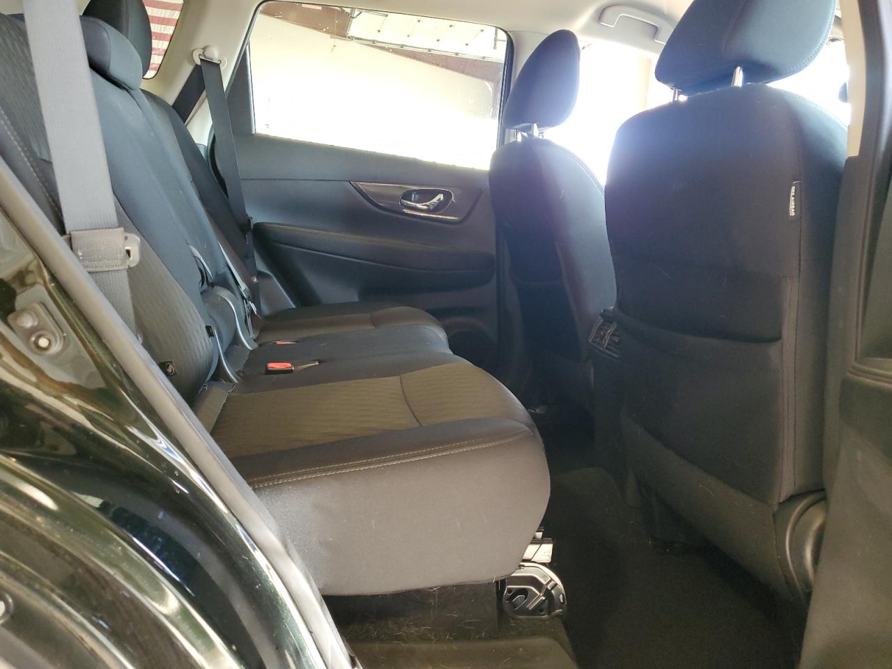 Nissan Rogue S Image 9