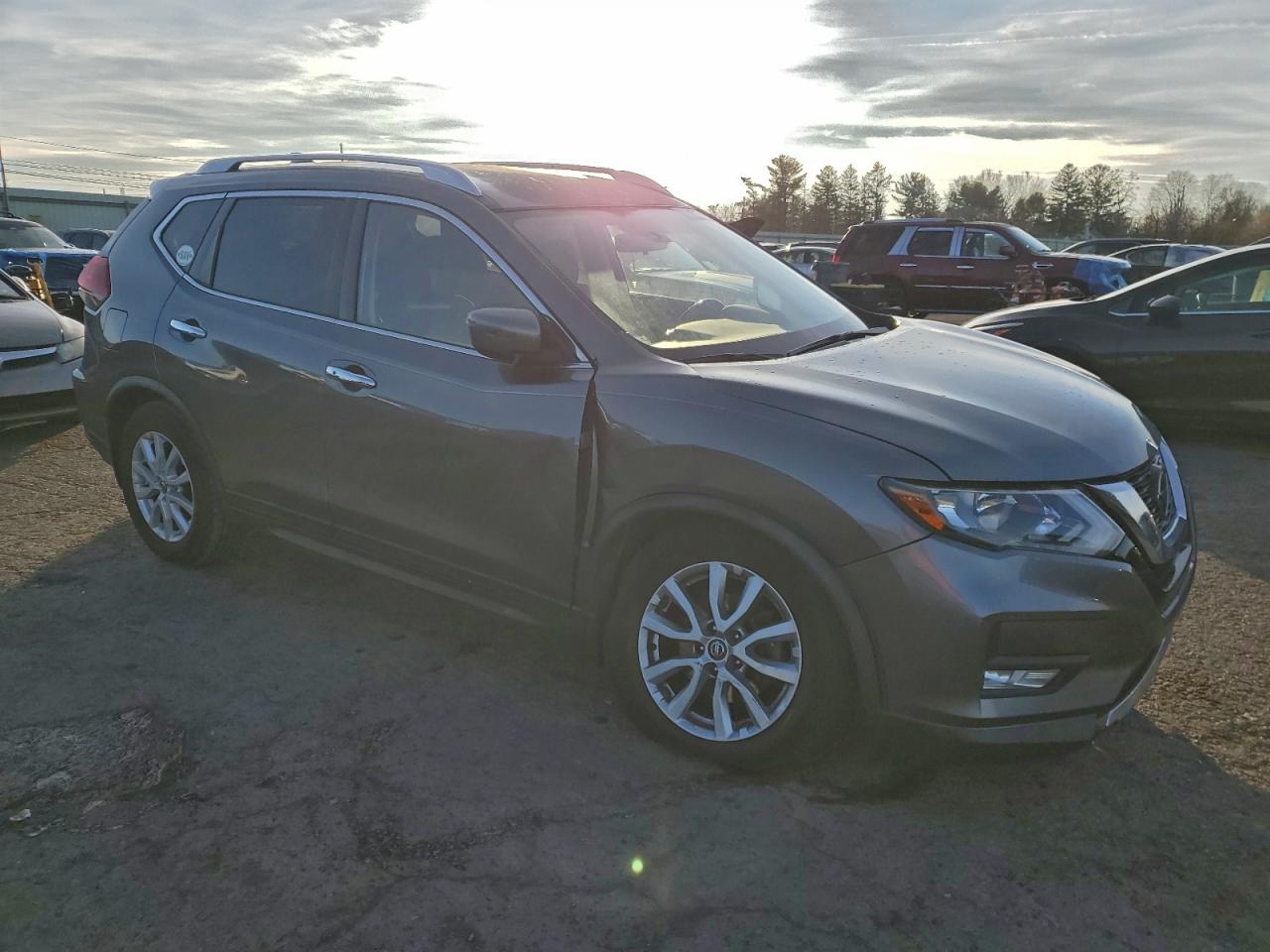 Nissan Rogue S Image 13