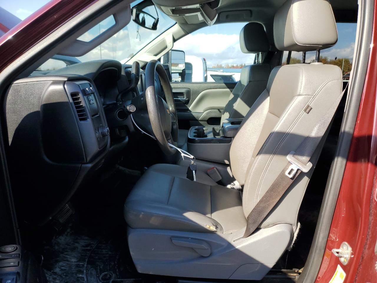 Chevrolet Silverado K2500 Heavy Duty Image 8