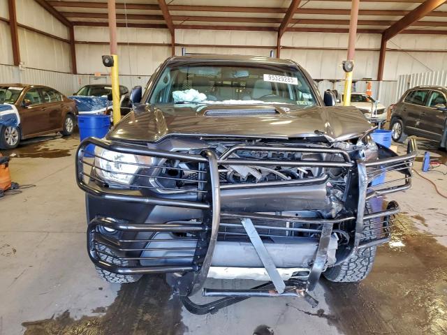 Toyota Tacoma Double Cab Image 6