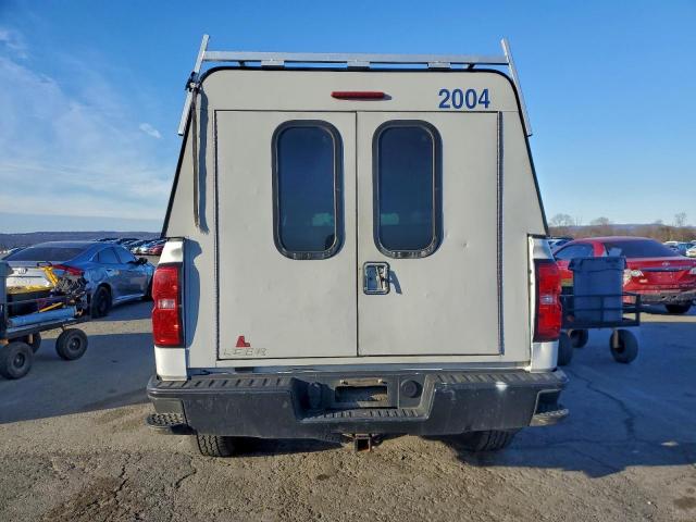 Chevrolet Silverado K1500 Image 5