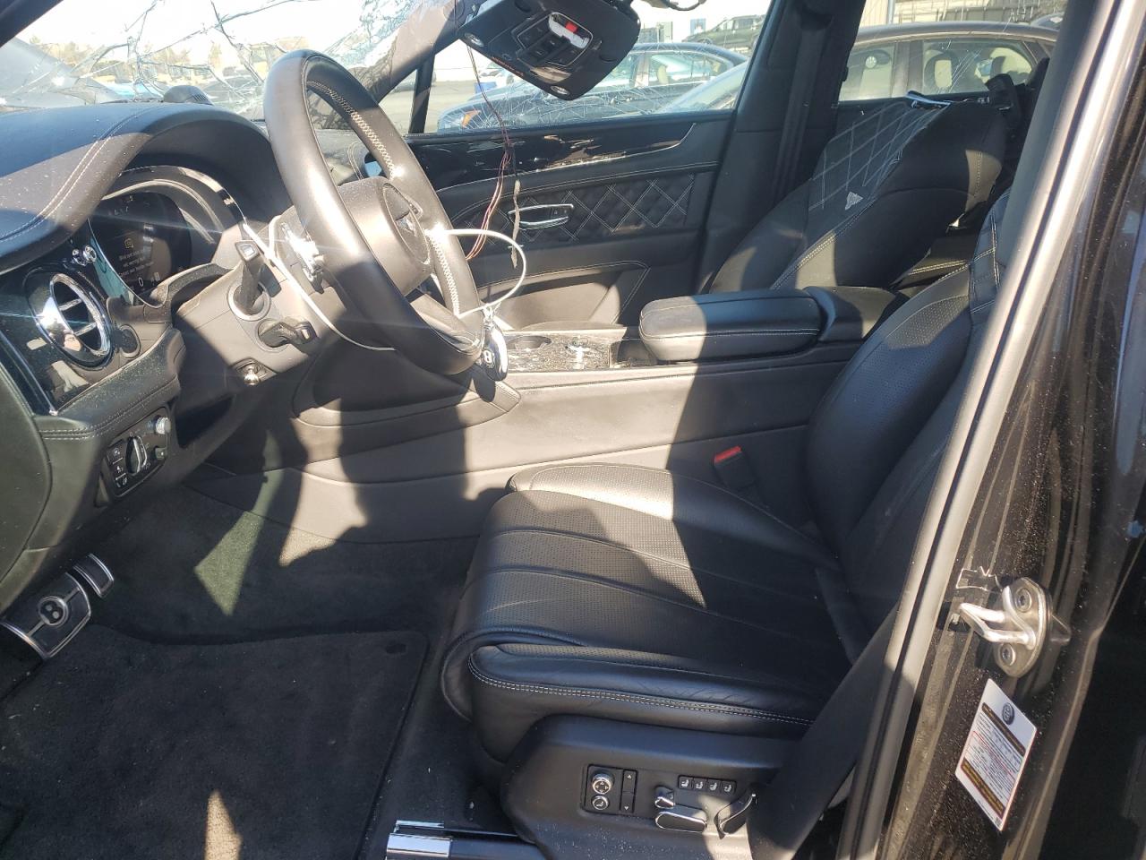 Bentley Bentayga Image 11