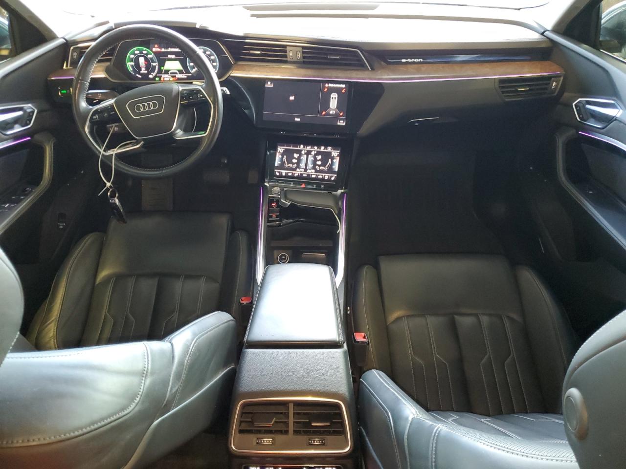 Audi e-tron Prestige Image 8
