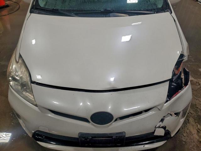 Toyota Prius Image 8