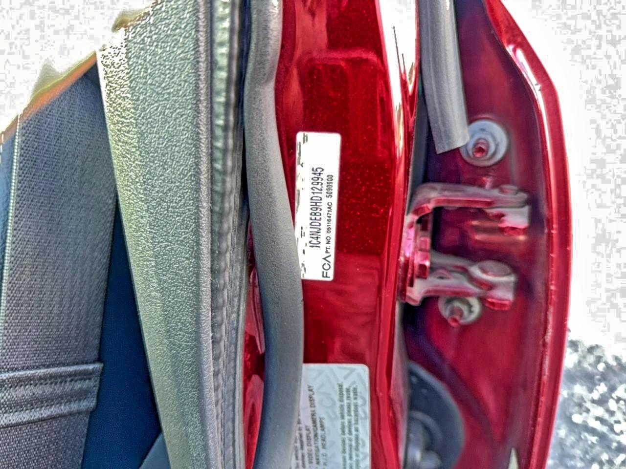 Jeep Compass Latitude Image 3