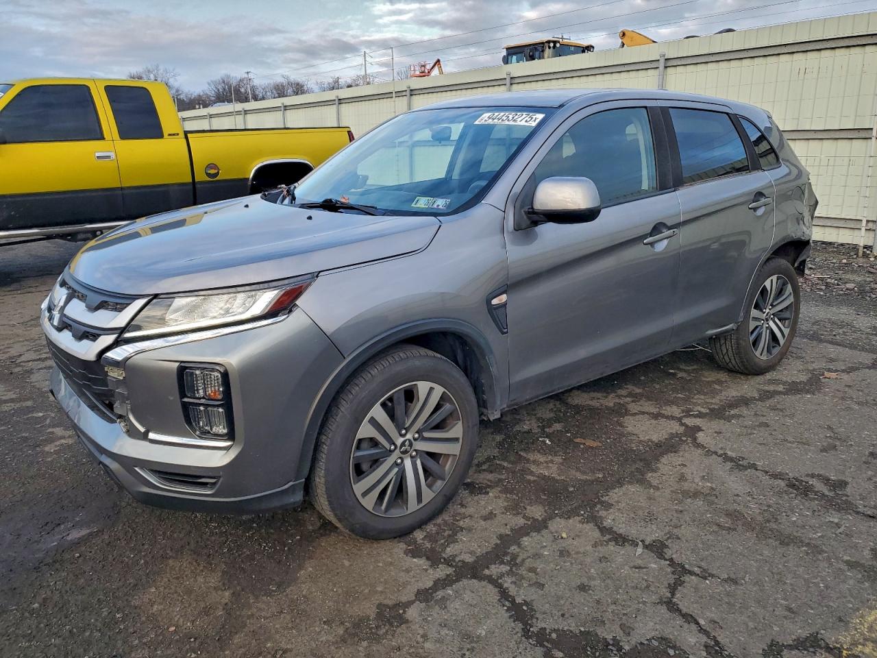 Mitsubishi Outlander Es Image 1