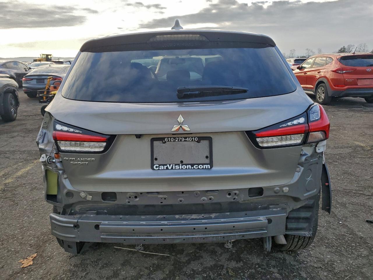 Mitsubishi Outlander Es Image 4