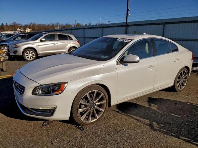  Salvage Volvo S60