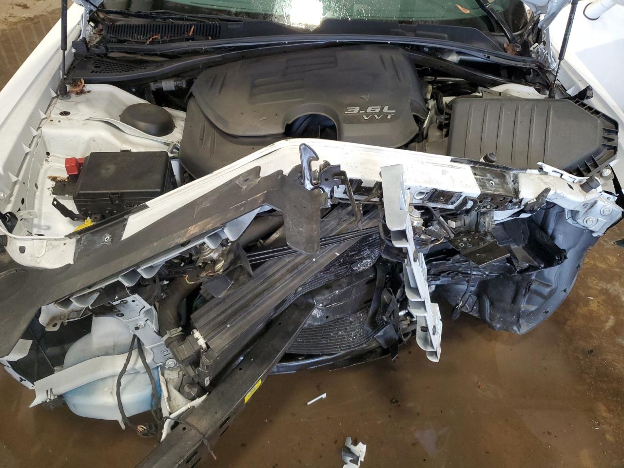 Dodge Challenger Sxt Image 13