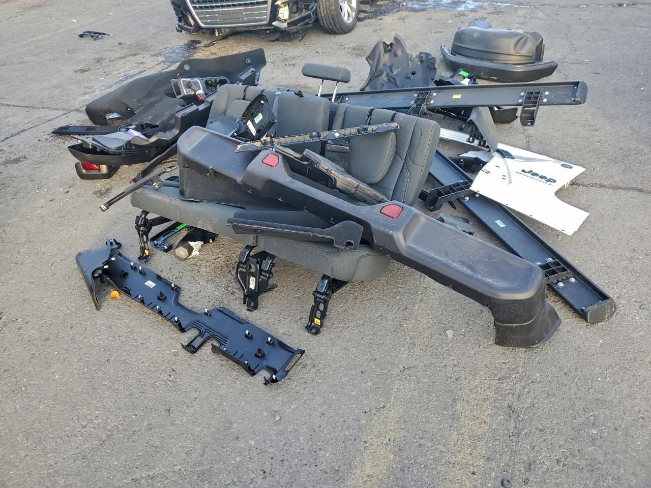 Jeep Wrangler Sport 4xe Image 12