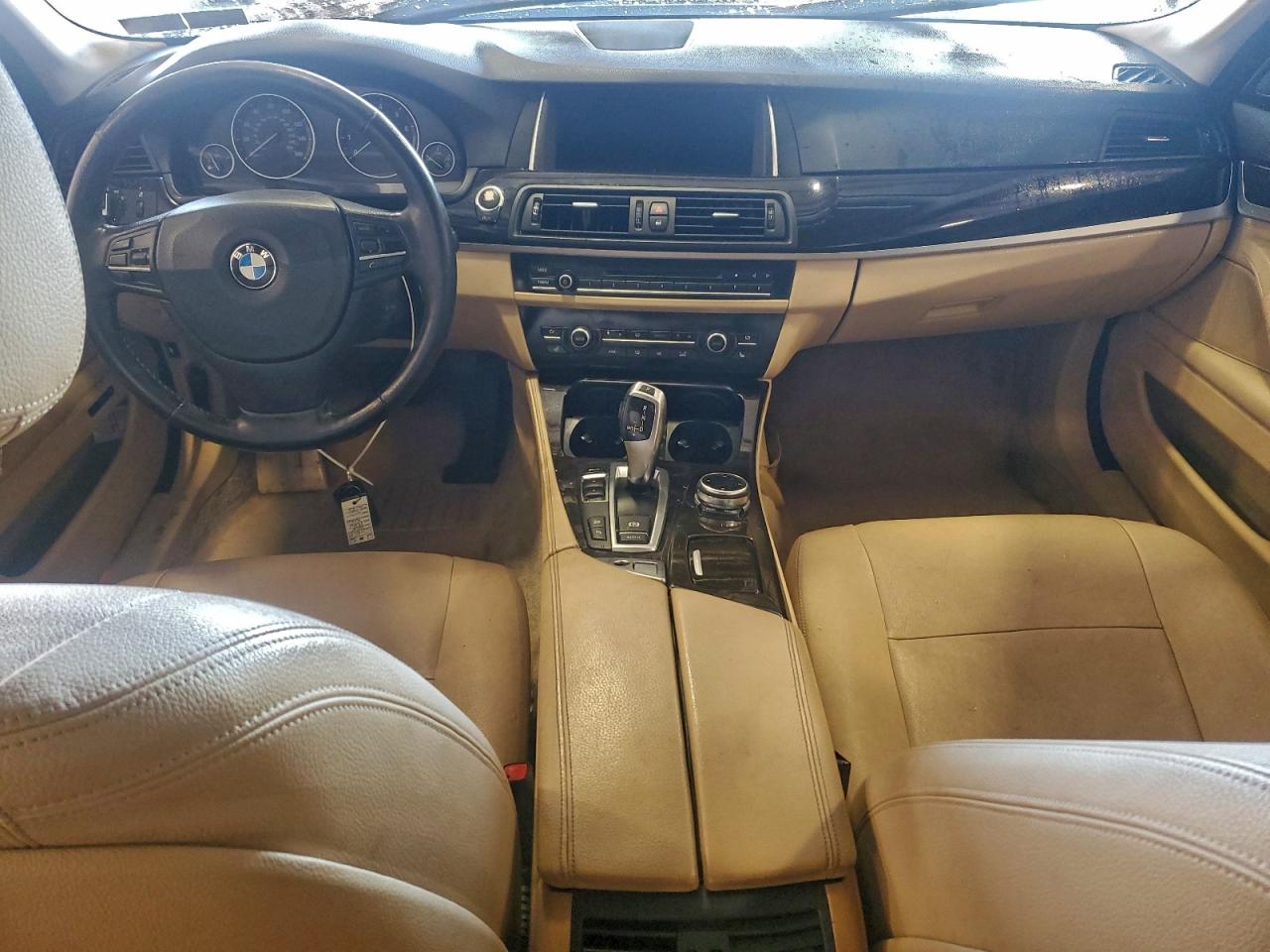 BMW 5 Series Xi Image 5