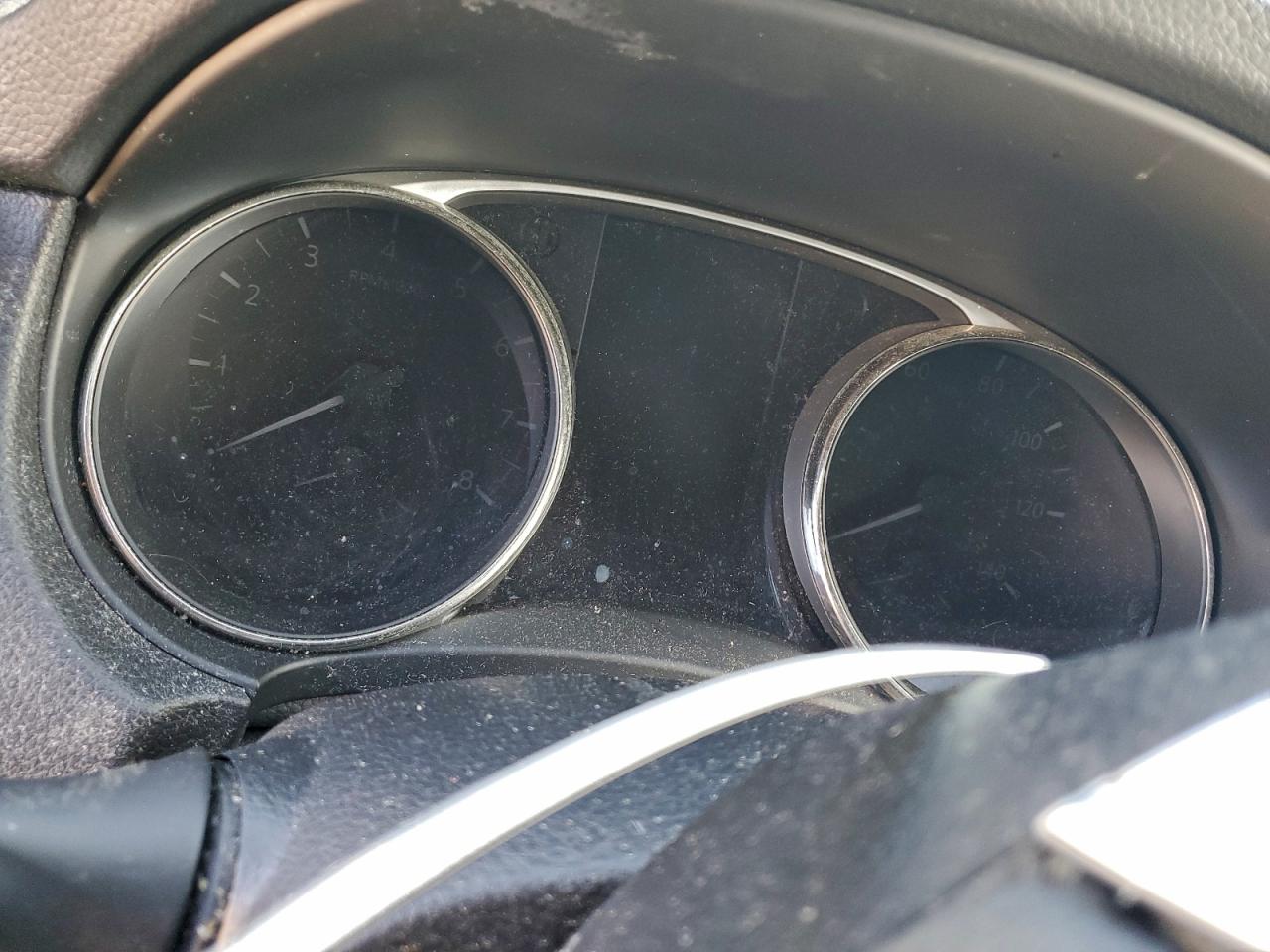 Nissan Rogue S Image 4