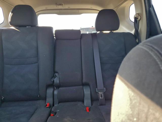 Nissan Rogue S Image 8