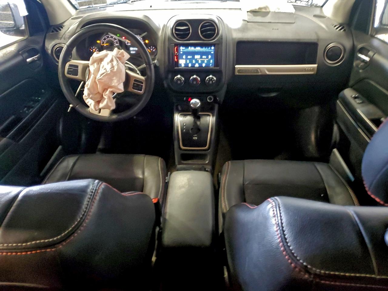 Jeep Compass Sport Image 2