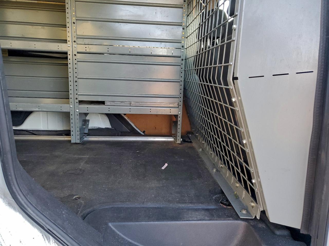 Ford Transit Xlt Image 8