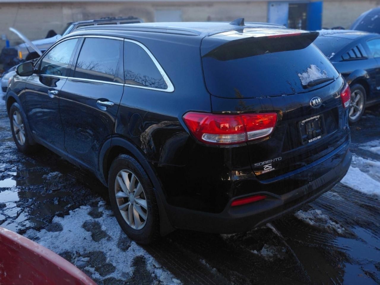 Kia Sorento Lx Image 2