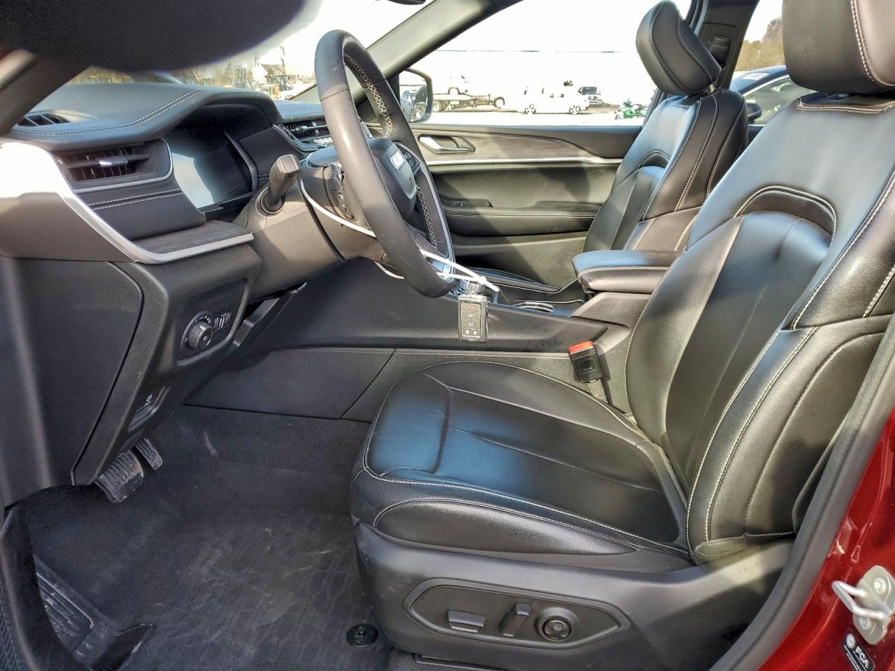 Jeep Grand Cherokee L Limited Image 4