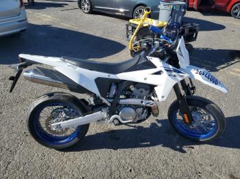  Salvage Suzuki Dirtbike