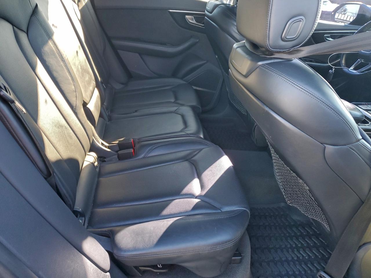 Audi Q8 Prestige S-line Image 7