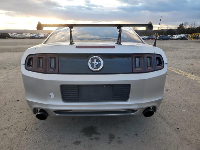 Ford Mustang Image 12