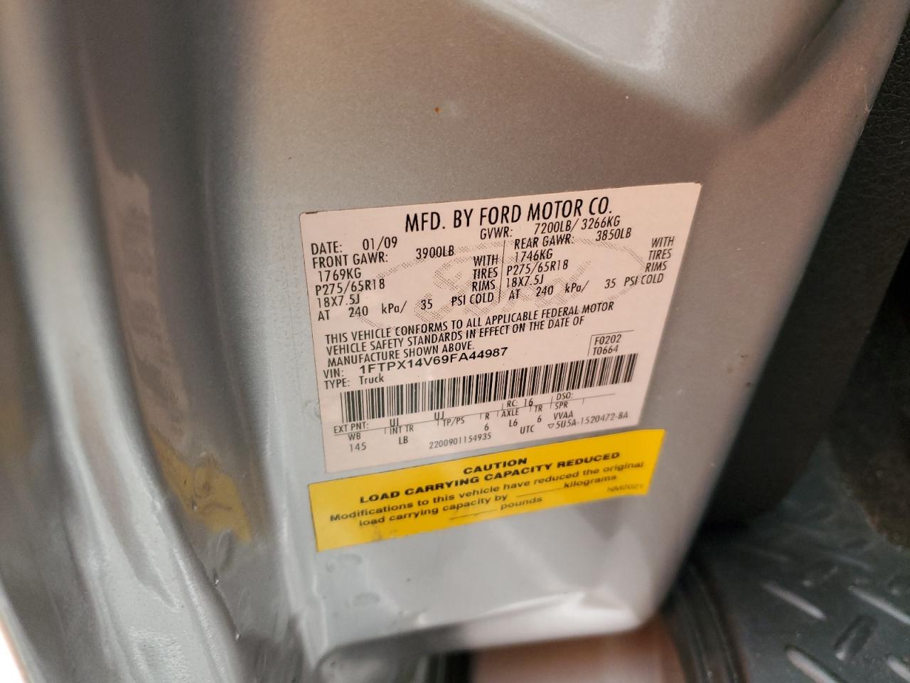 Ford F-150 Super Cab Image 9