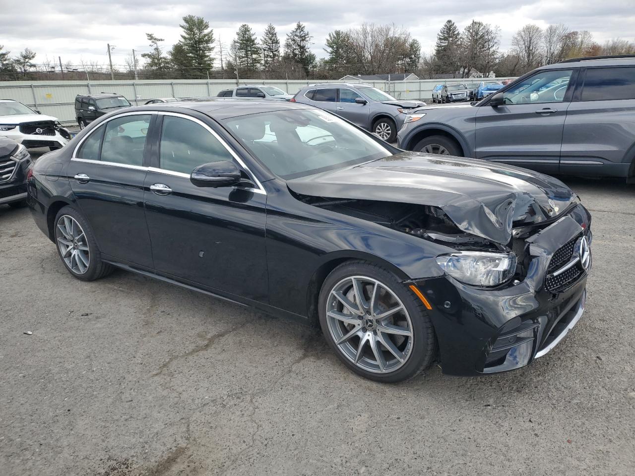 Mercedes-Benz E-Class 450 4matic Image 3