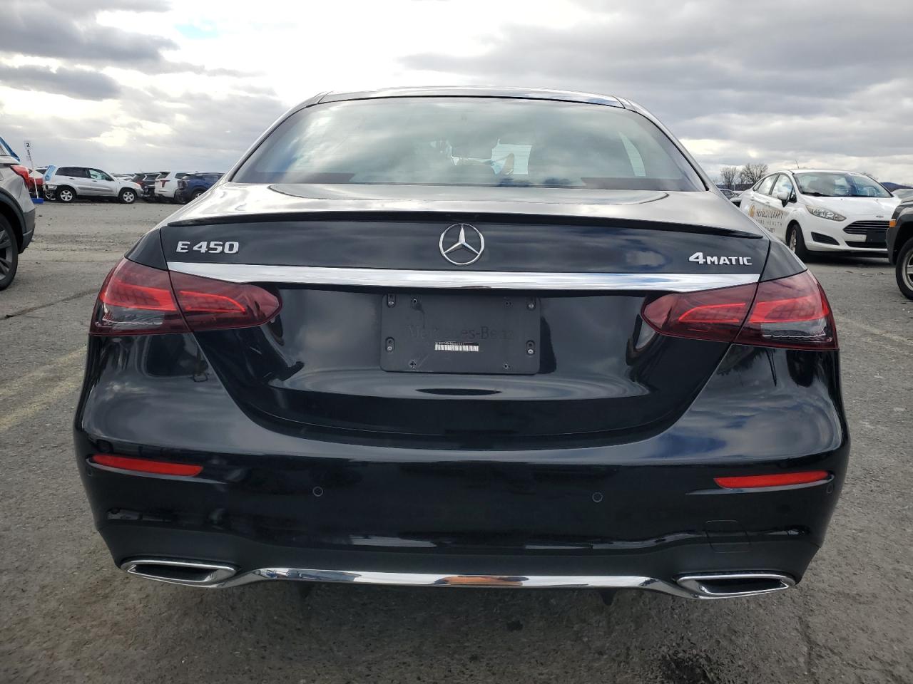 Mercedes-Benz E-Class 450 4matic Image 6