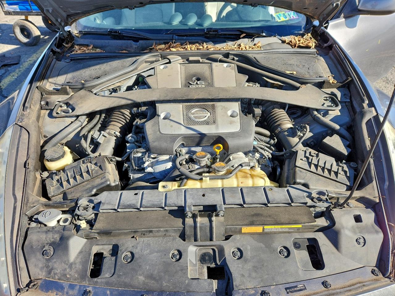 Nissan 370Z Base Image 7