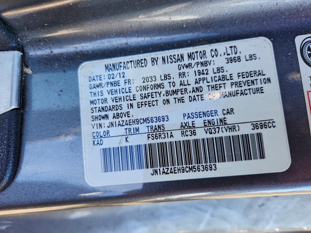 Nissan 370Z Base Image 9