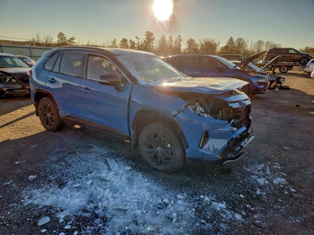 Toyota RAV4 Xse Image 5